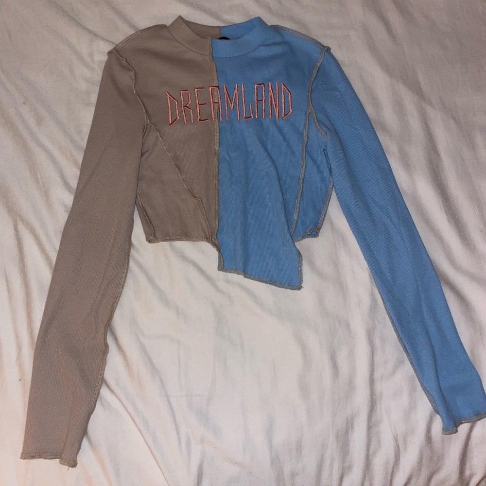 long sleeve crop top